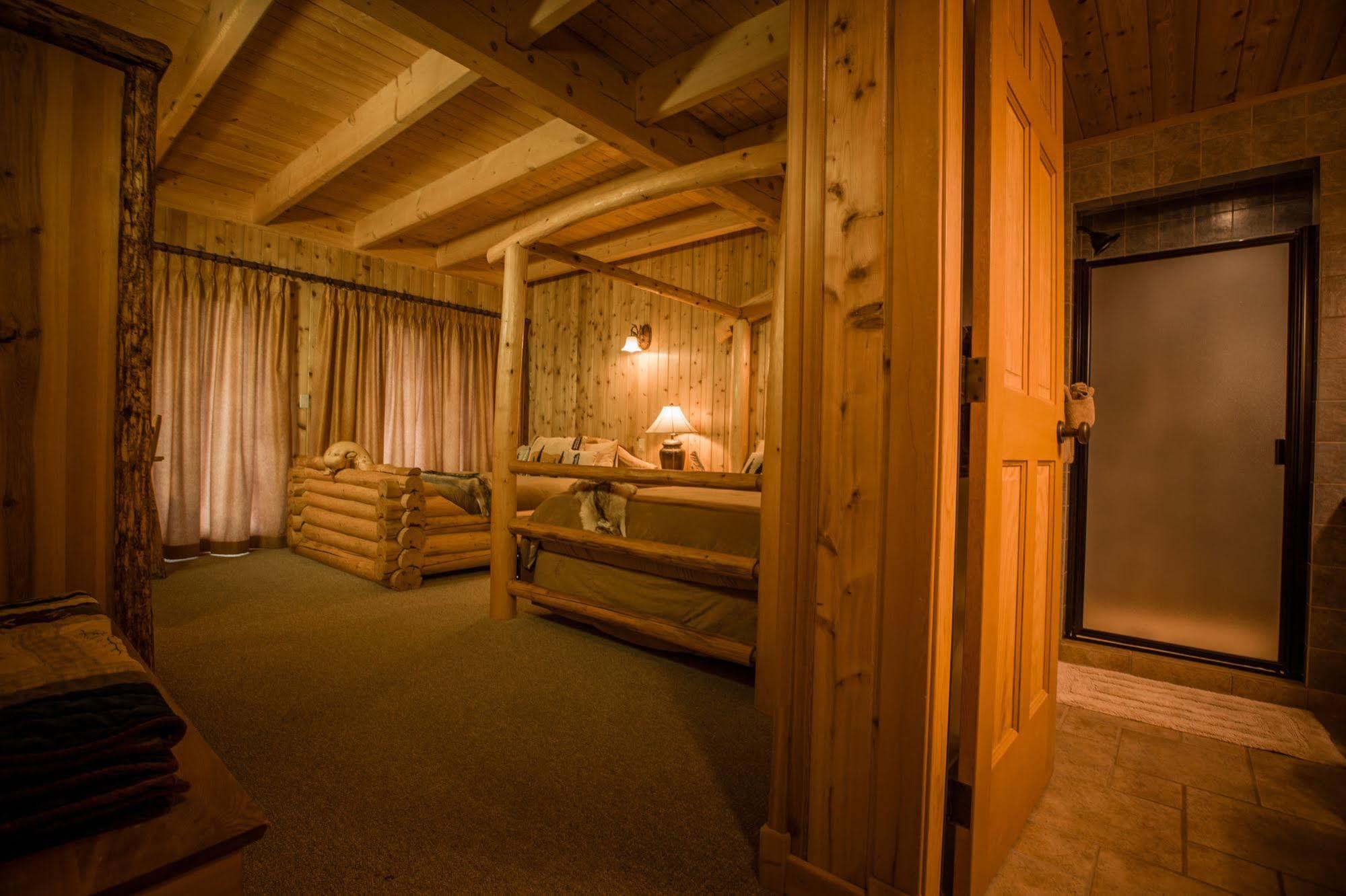 Bear Claw Lodge Kispiox Exterior foto